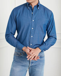 เสื้อเชิ้ตแขนยาว The Classic Button-Down Collar Cotton-Chambray Shirt in Indigo - Wardrobe Ministry