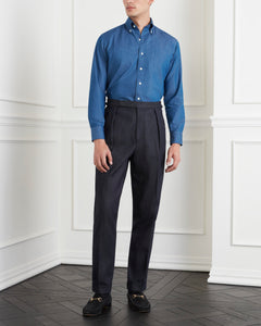 เสื้อเชิ้ตแขนยาว The Classic Button-Down Collar Cotton-Chambray Shirt in Indigo